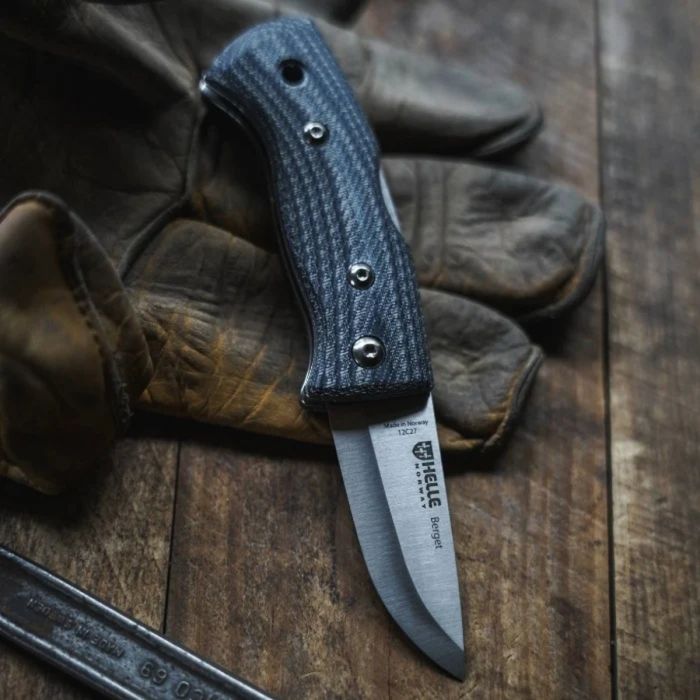 Helle Berget 763 – Denim Micarta
